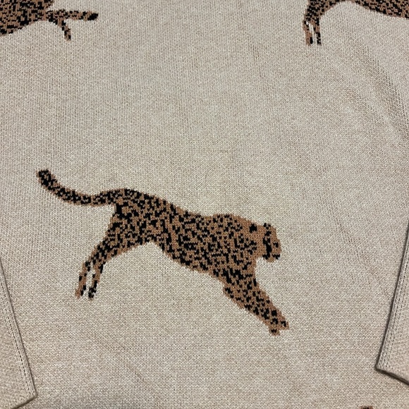 Cheetah Print Tan Sweater M - Picture 5 of 8